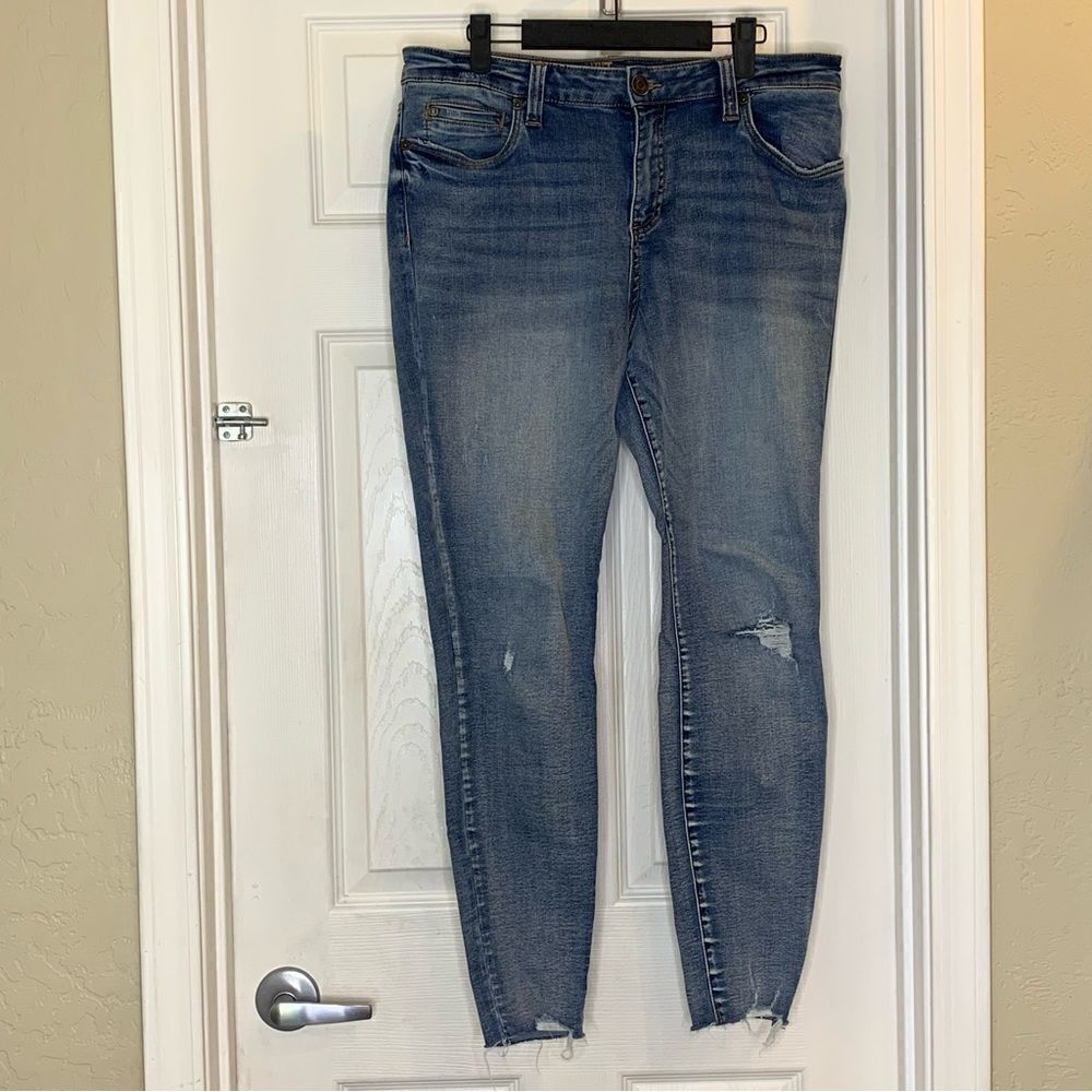 Kut from the Kloth Carlo Ankle Skinny Distressed Jeans Size 16 Raw Hem - Picture 1 of 10